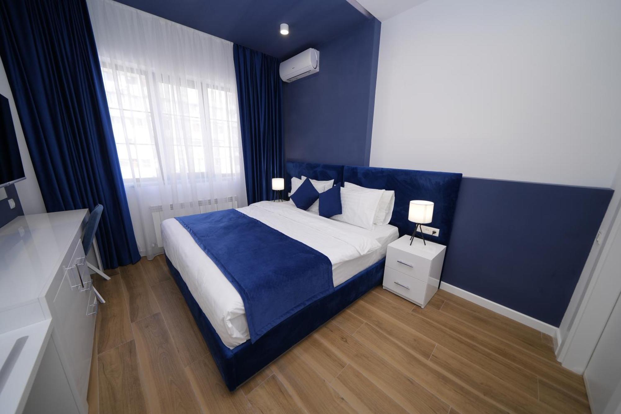 Ser In Hotel Jerevan Exteriör bild